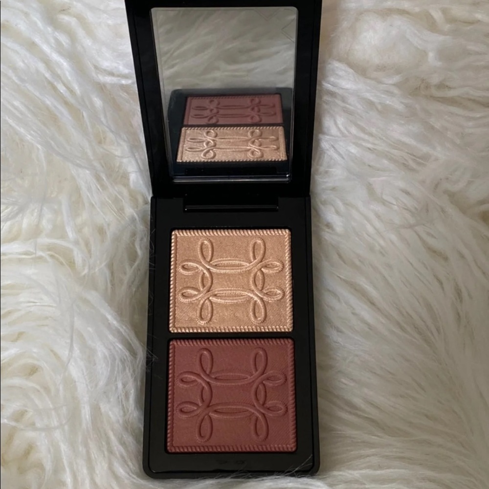 MAC LE Nutcracker Sweet Copper Face Compact